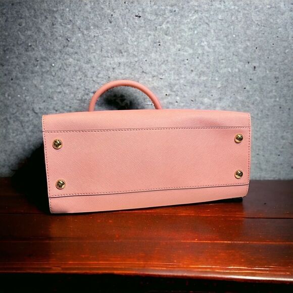 NWOT AUTHENTICATED Michael Kors Large Travel Bag - Picture 3 of 5